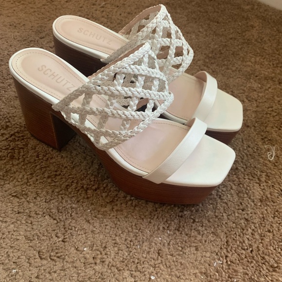 SCHUTZ Rinna Mule in White - Picture 2 of 6